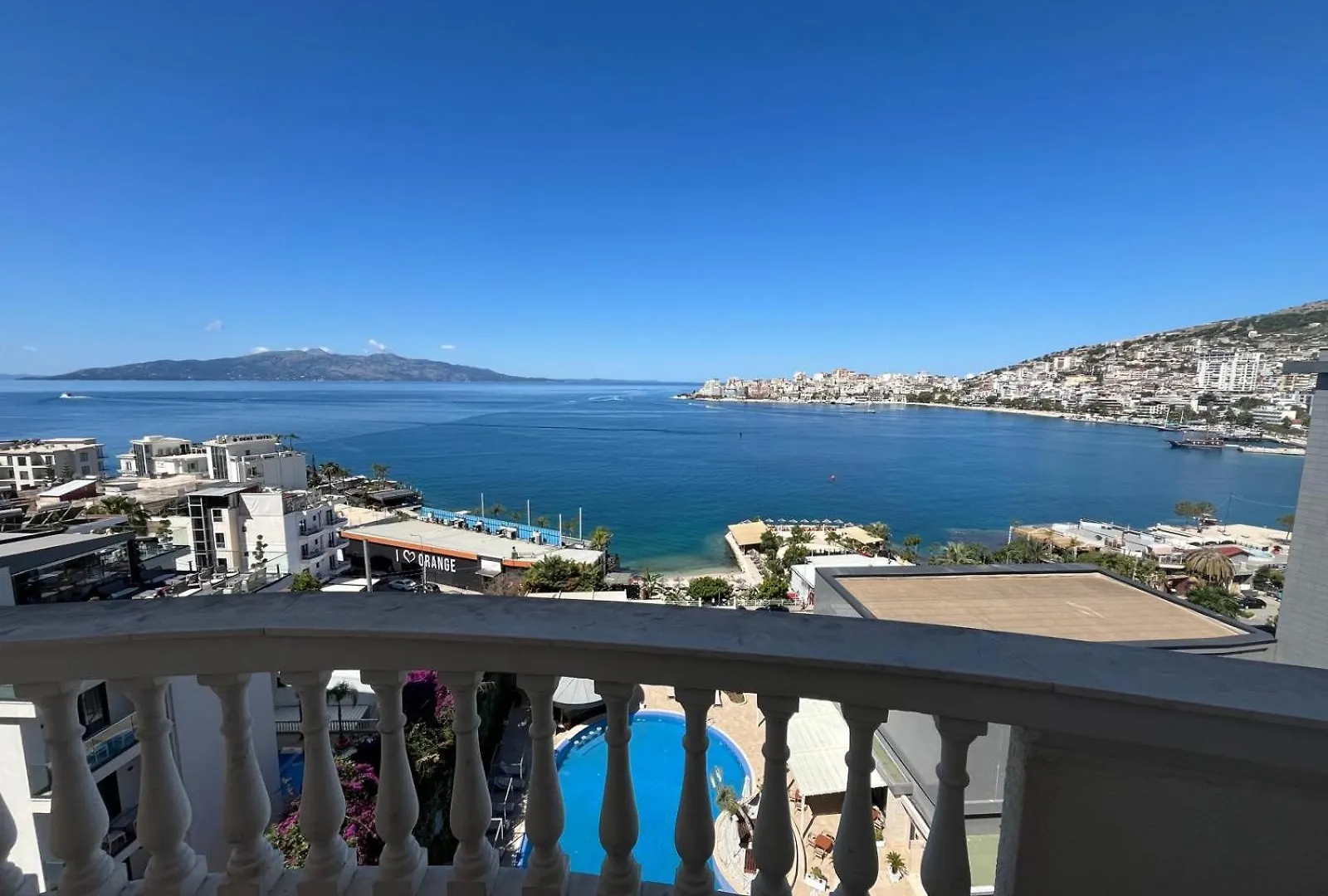 Saranda City Center Apartment, Amazing View, Parking 0*,  Albania