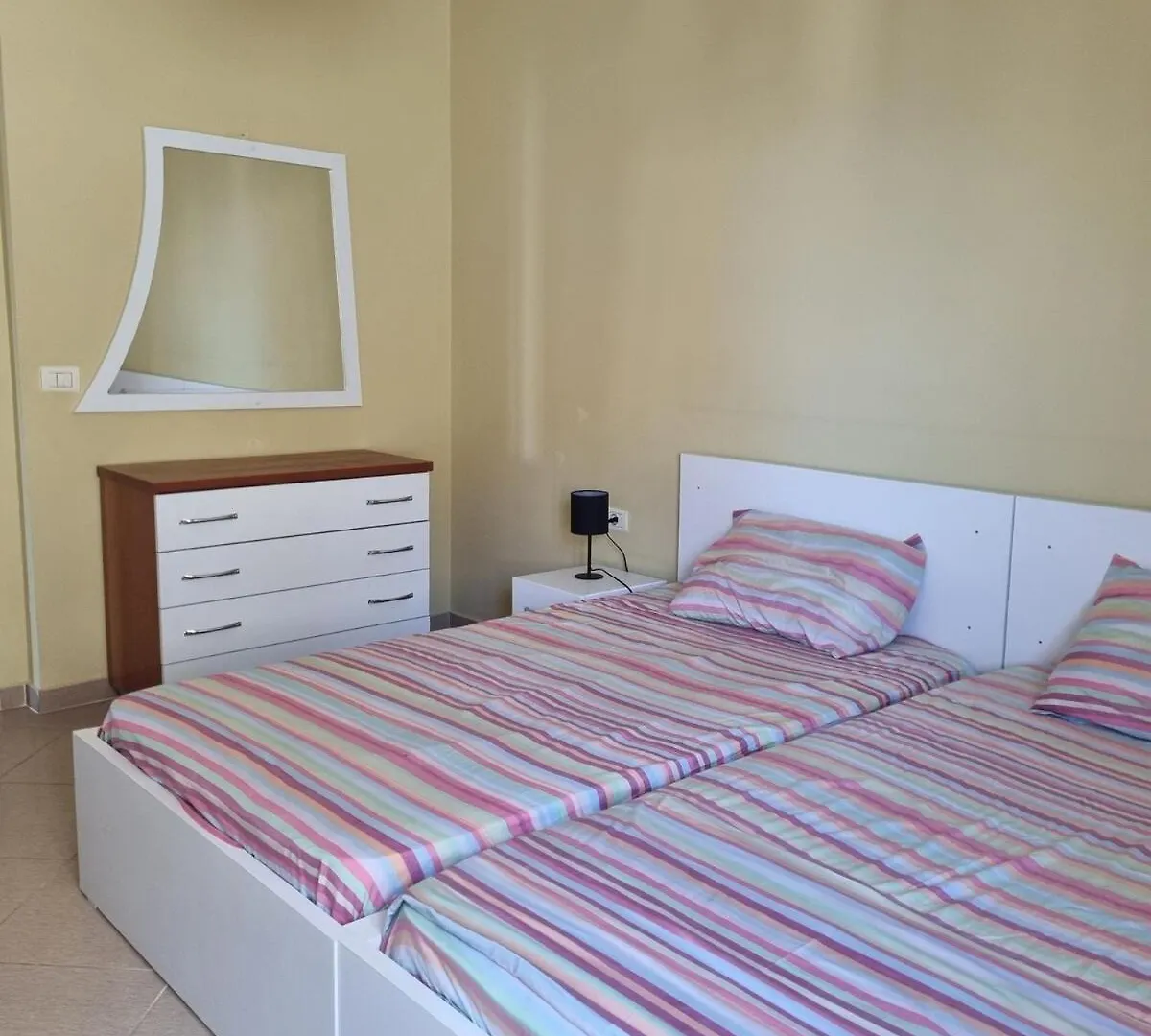 Saranda City Center Apartment, Amazing View, Parking Apartament
