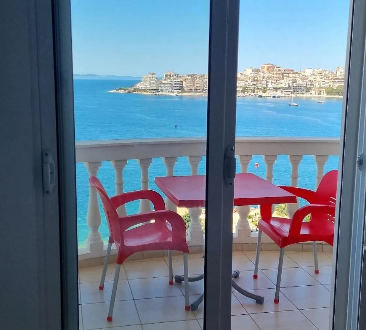 Saranda City Center Apartment, Amazing View, Parking